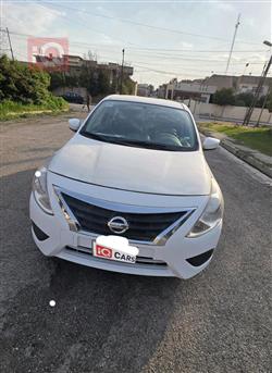 نيسان فيرسا